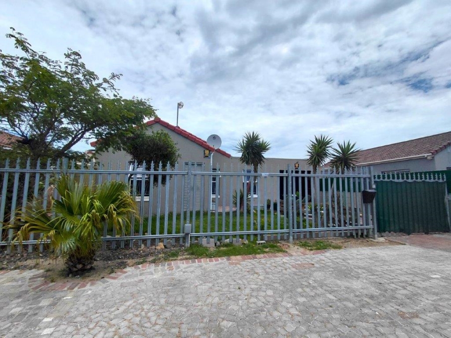 3 Bedroom Property for Sale in Broadlands Village Western Cape